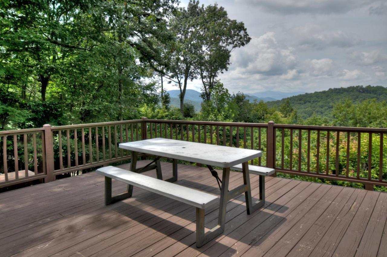 Champagne Chalet - Cuddleup Villa Morganton Ngoại thất bức ảnh