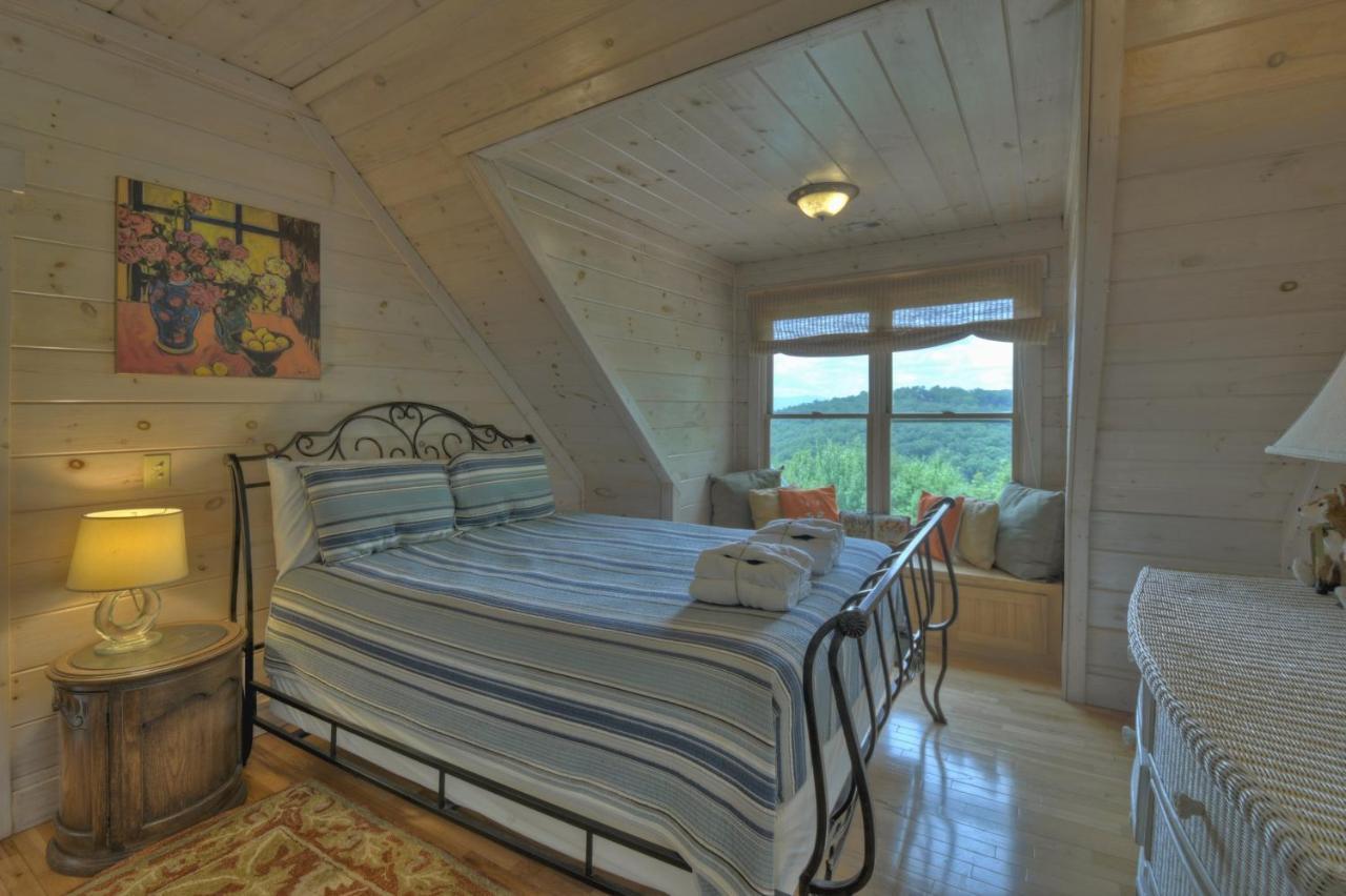 Champagne Chalet - Cuddleup Villa Morganton Ngoại thất bức ảnh