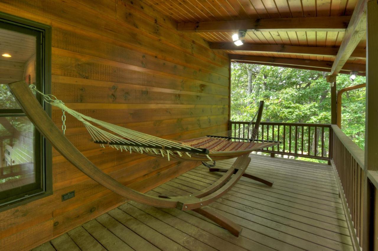 Champagne Chalet - Cuddleup Villa Morganton Ngoại thất bức ảnh