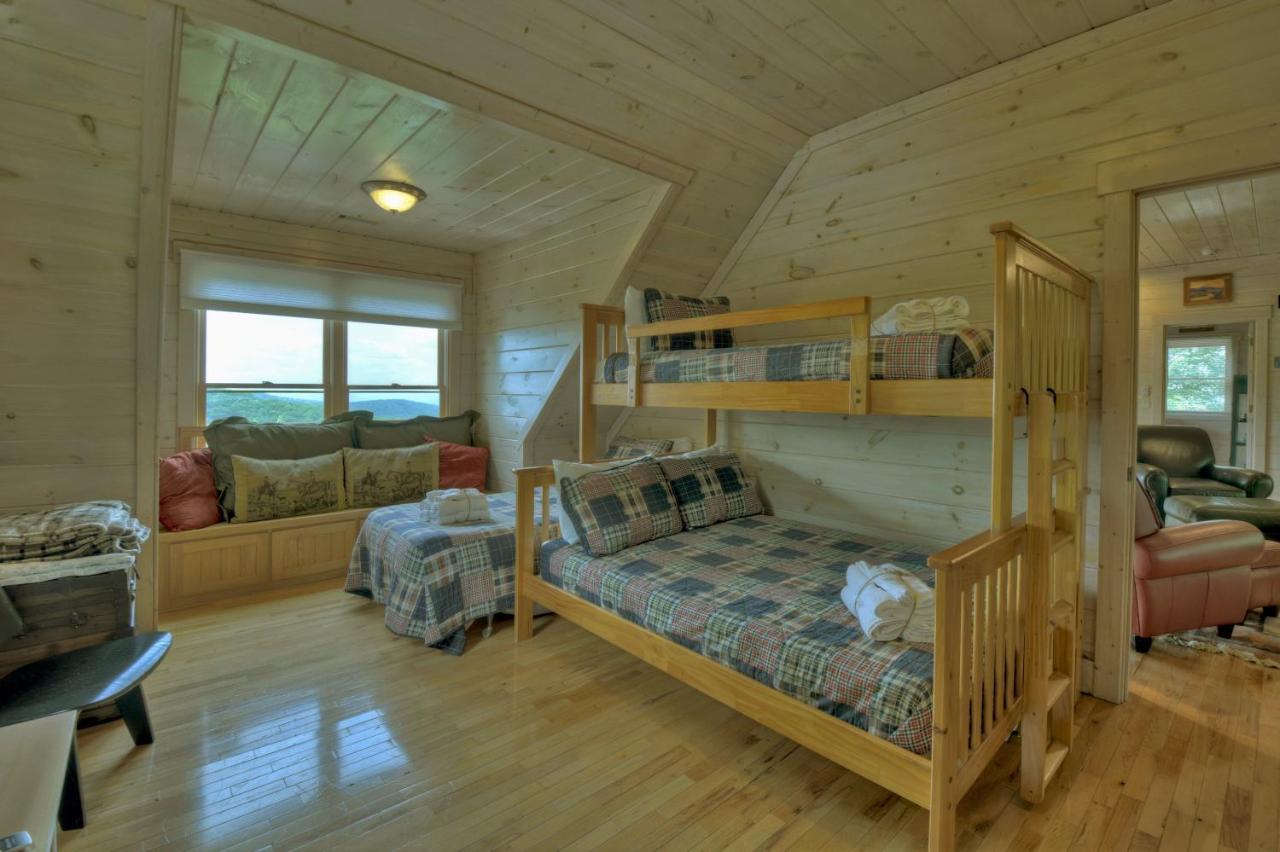 Champagne Chalet - Cuddleup Villa Morganton Ngoại thất bức ảnh